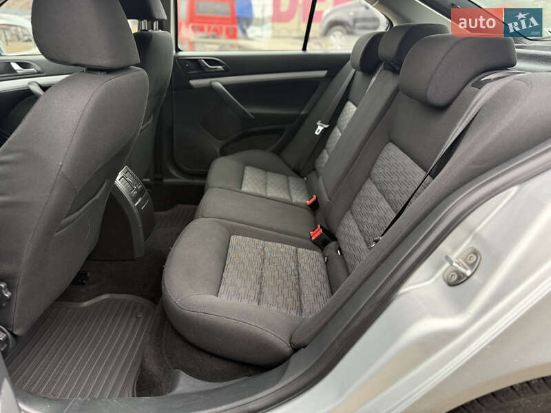 Лифтбек Skoda Octavia 2011 в Калуше фото 15 Лифтбек Skoda Octavia 2011 в Калуше