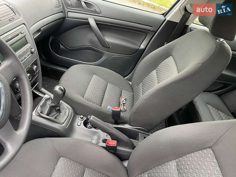 Универсал Skoda Octavia 2009 в Владимире