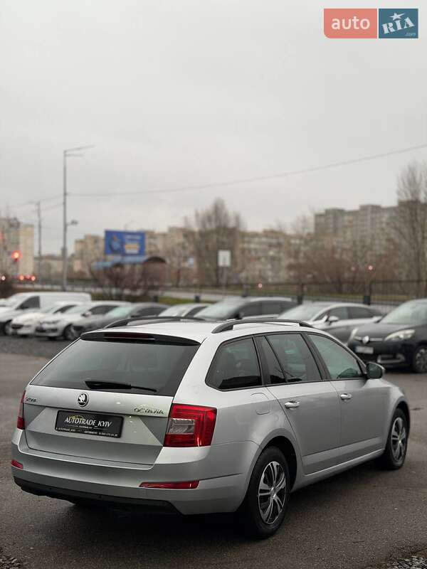Универсал Skoda Octavia 2013 в Киеве фото 3 Универсал Skoda Octavia 2013 в Киеве