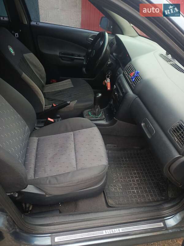 Лифтбек Skoda Octavia 2004 в Богуславе фото 6 Лифтбек Skoda Octavia 2004 в Богуславе