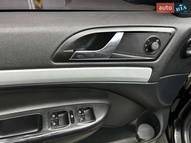 Лифтбек Skoda Octavia 2011 в Черновцах