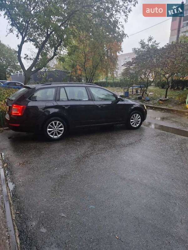 Универсал Skoda Octavia 2014 в Кропивницком