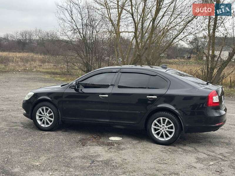 Ліфтбек Skoda Octavia 2010 в Житомирі