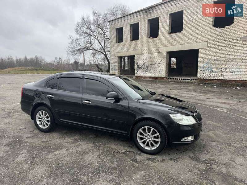 Ліфтбек Skoda Octavia 2010 в Житомирі