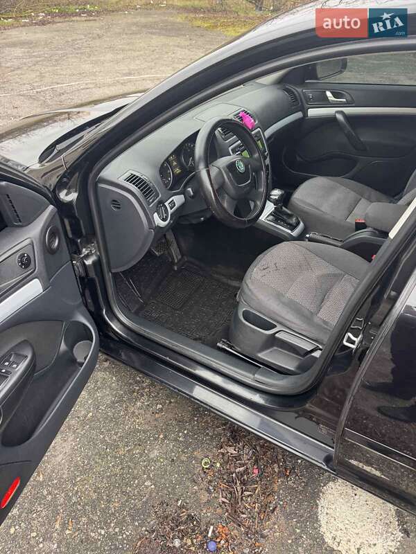 Ліфтбек Skoda Octavia 2010 в Житомирі
