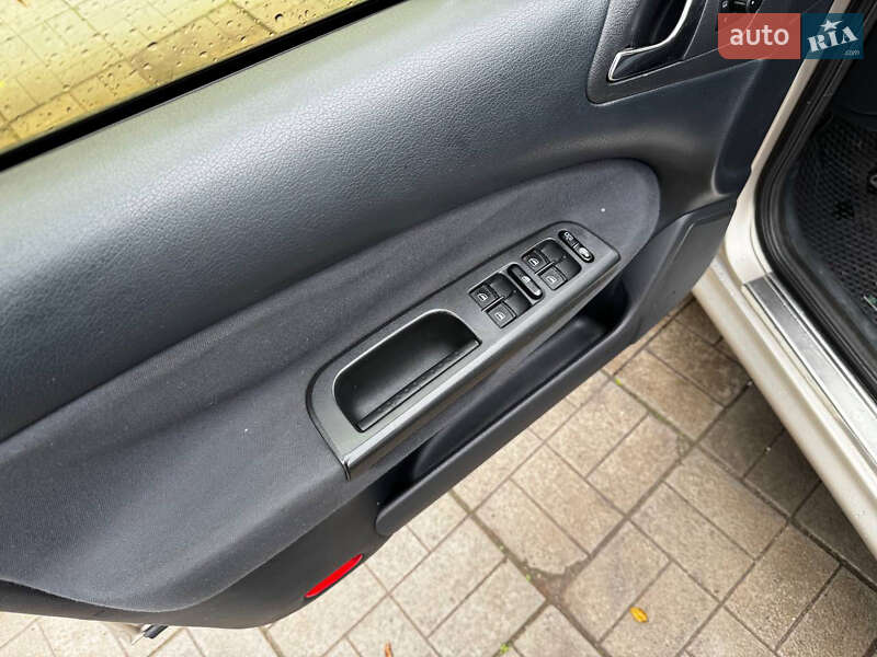 Лифтбек Skoda Octavia 2005 в Днепре