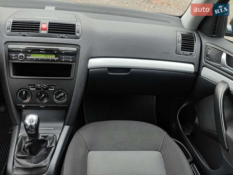 Універсал Skoda Octavia 2008 в Житомирі