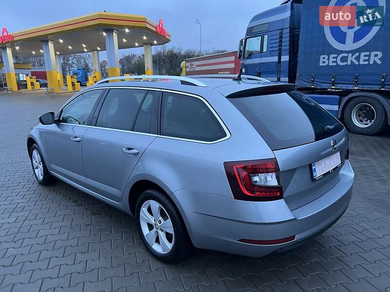 Универсал Skoda Octavia 2018 в Луцке