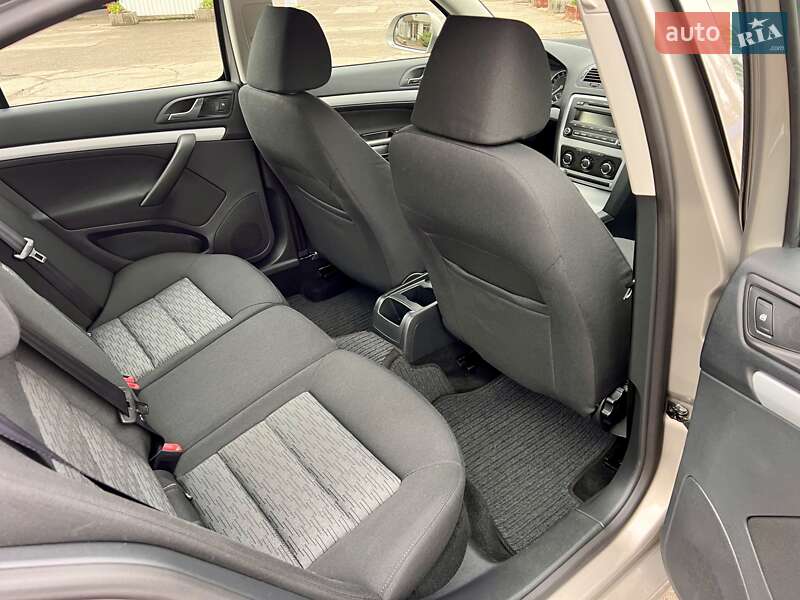 Лифтбек Skoda Octavia 2010 в Киеве фото 41 Лифтбек Skoda Octavia 2010 в Киеве
