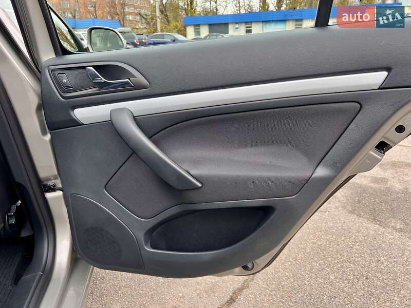 Лифтбек Skoda Octavia 2010 в Киеве фото 43 Лифтбек Skoda Octavia 2010 в Киеве
