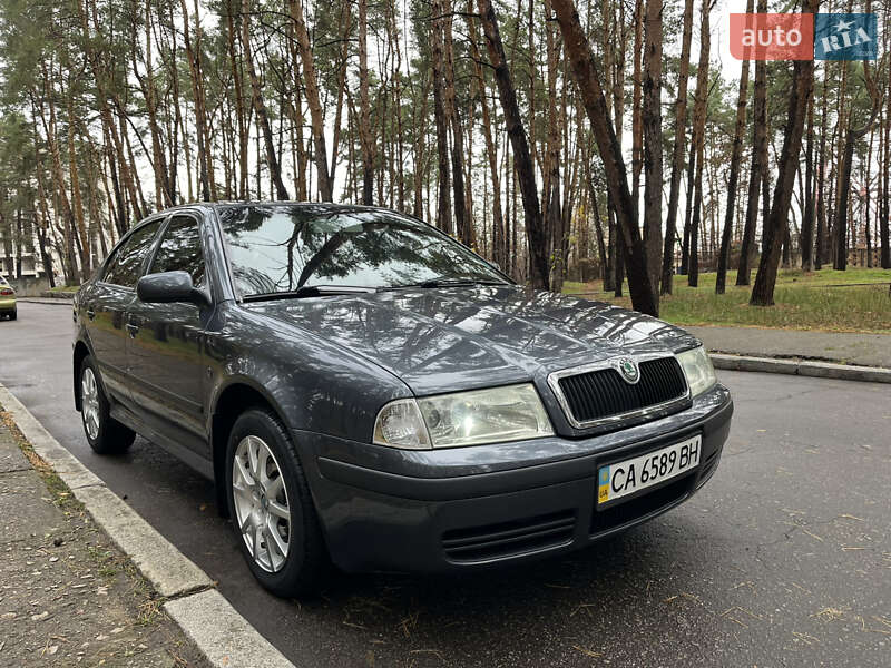 Лифтбек Skoda Octavia 2006 в Черкассах