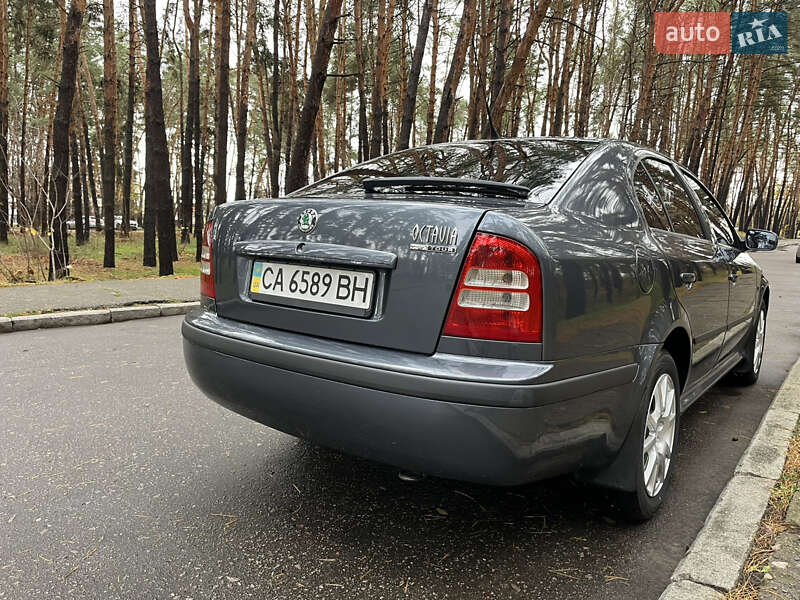 Лифтбек Skoda Octavia 2006 в Черкассах