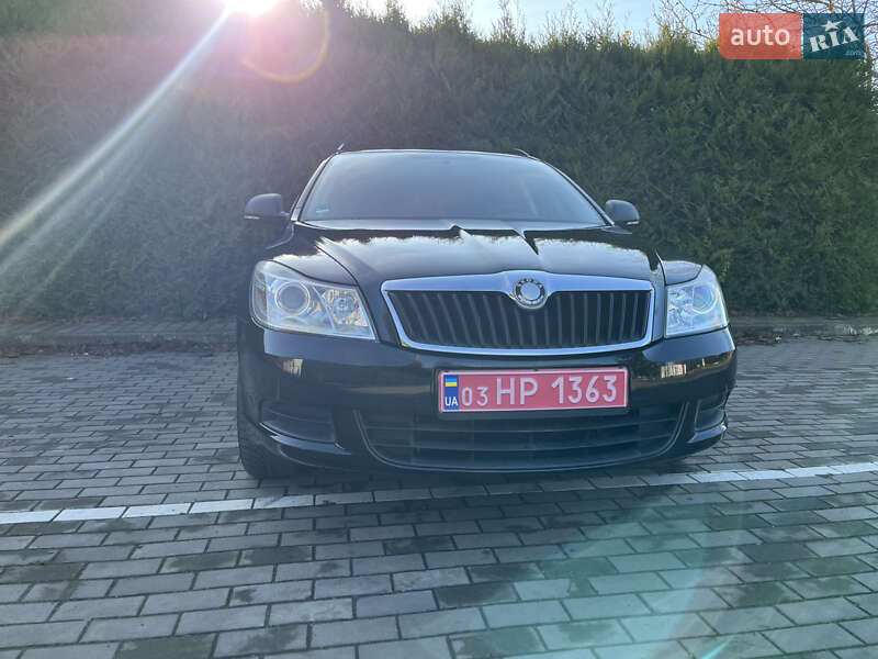 Универсал Skoda Octavia 2010 в Луцке