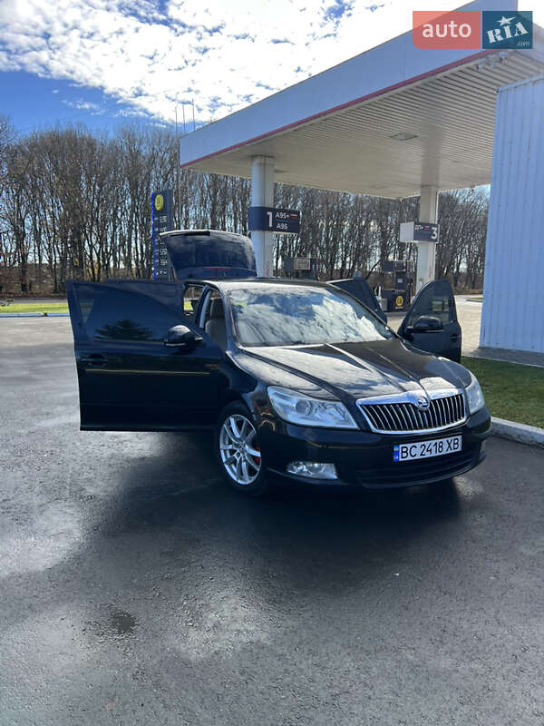 Универсал Skoda Octavia 2010 в Стрые