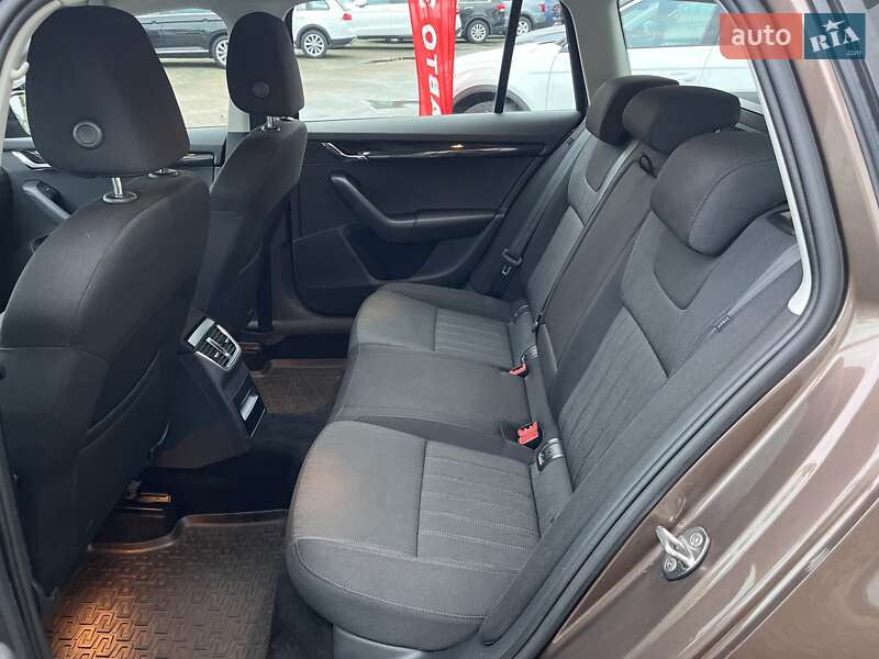 Универсал Skoda Octavia 2019 в Житомире фото 25 Универсал Skoda Octavia 2019 в Житомире