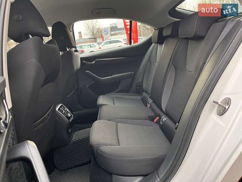 Лифтбек Skoda Octavia 2021 в Житомире