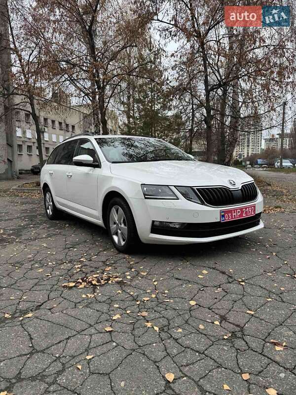 Универсал Skoda Octavia 2020 в Киеве фото 5 Универсал Skoda Octavia 2020 в Киеве