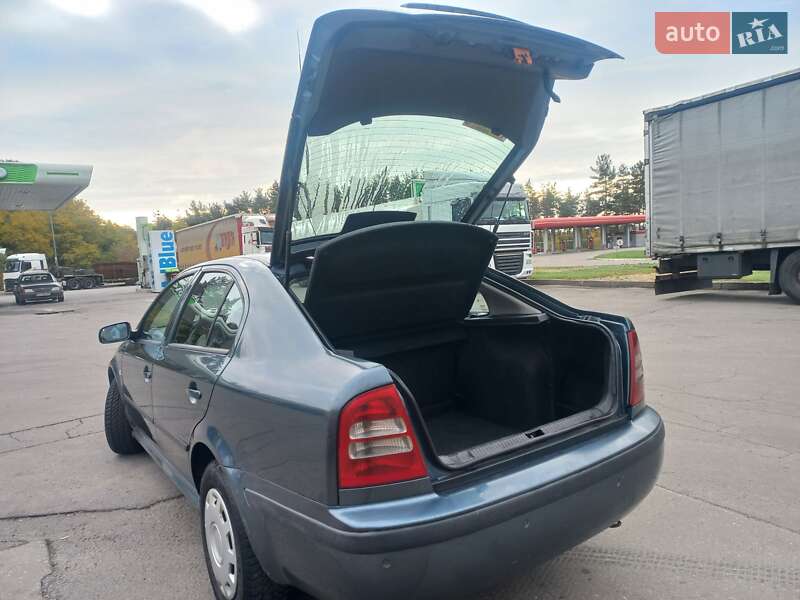 Лифтбек Skoda Octavia 2005 в Сумах