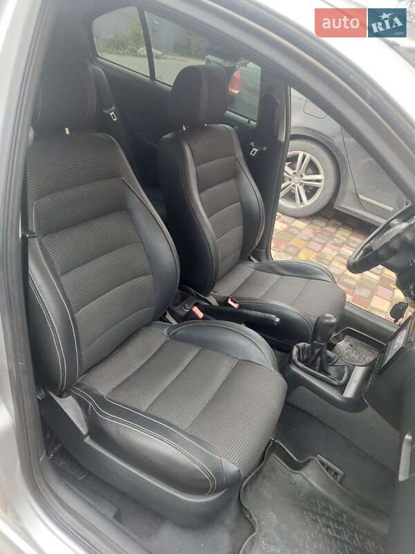 Ліфтбек Skoda Octavia 2006 в Дніпрі