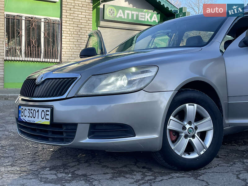 Универсал Skoda Octavia 2010 в Турке фото 12 Универсал Skoda Octavia 2010 в Турке