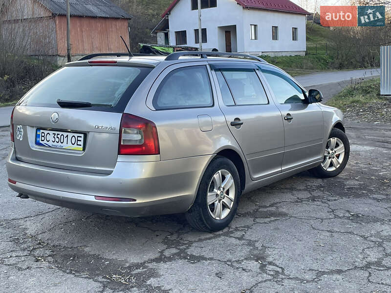 Универсал Skoda Octavia 2010 в Турке фото 24 Универсал Skoda Octavia 2010 в Турке