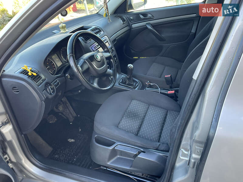 Универсал Skoda Octavia 2010 в Турке фото 36 Универсал Skoda Octavia 2010 в Турке