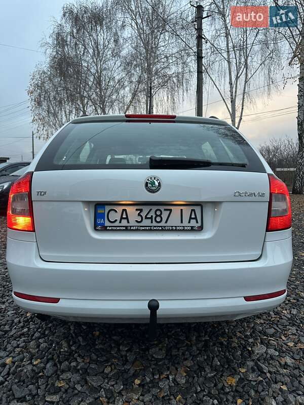 Универсал Skoda Octavia 2011 в Смеле фото 13 Универсал Skoda Octavia 2011 в Смеле