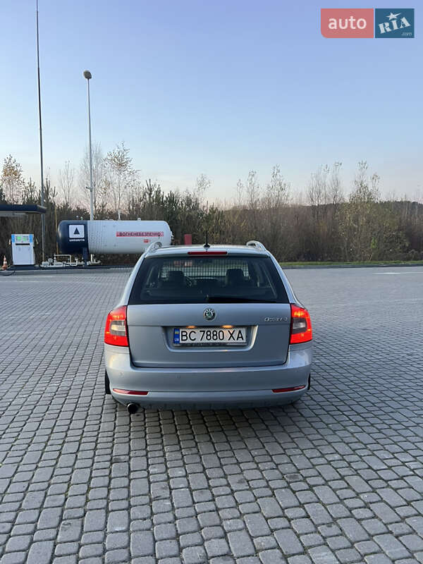 Универсал Skoda Octavia 2010 в Львове