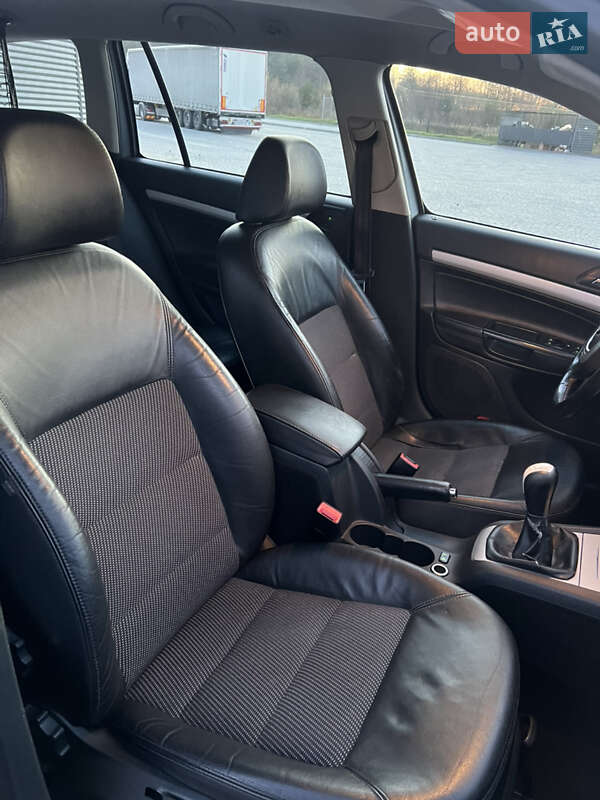 Универсал Skoda Octavia 2010 в Львове