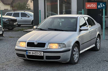 Лифтбек Skoda Octavia 2004 в Ровно