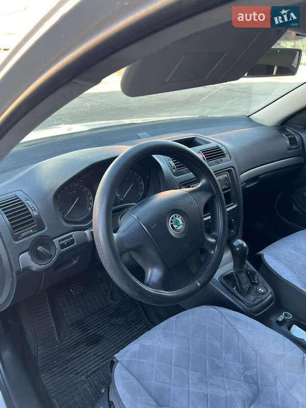 Лифтбек Skoda Octavia 2005 в Полтаве
