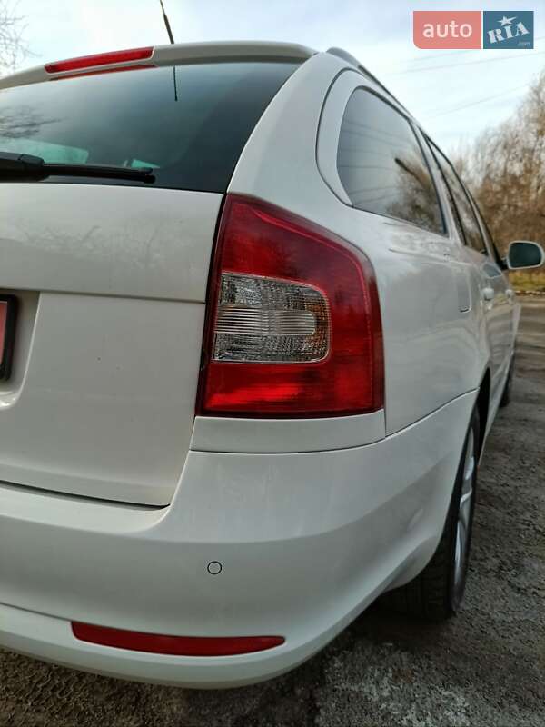 Универсал Skoda Octavia 2011 в Киеве фото 6 Универсал Skoda Octavia 2011 в Киеве
