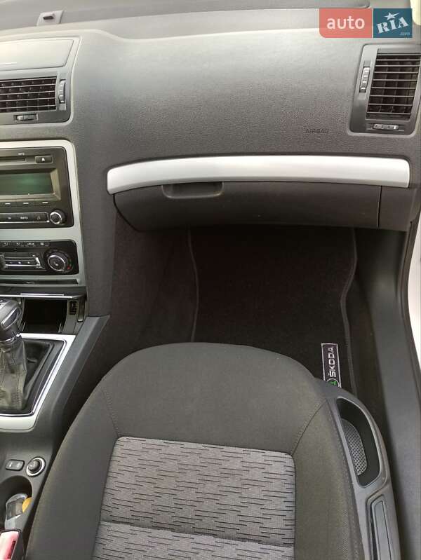 Универсал Skoda Octavia 2011 в Киеве фото 14 Универсал Skoda Octavia 2011 в Киеве