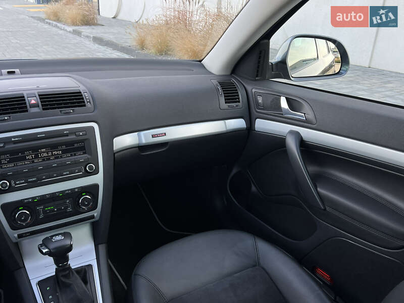 Универсал Skoda Octavia 2011 в Луцке фото 174 Универсал Skoda Octavia 2011 в Луцке