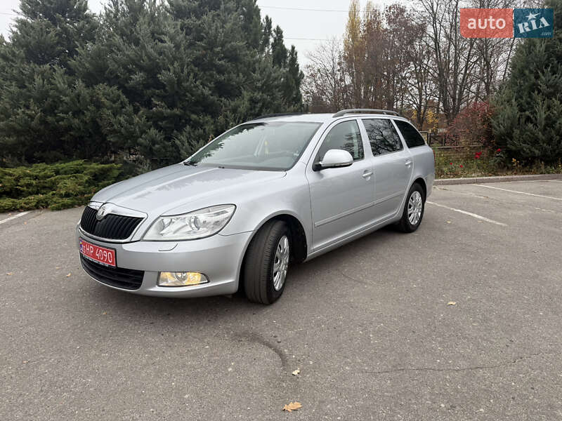 Универсал Skoda Octavia 2010 в Комсомольском фото 2 Универсал Skoda Octavia 2010 в Комсомольском