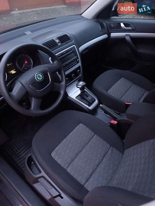 Лифтбек Skoda Octavia 2010 в Луцке фото 68 Лифтбек Skoda Octavia 2010 в Луцке