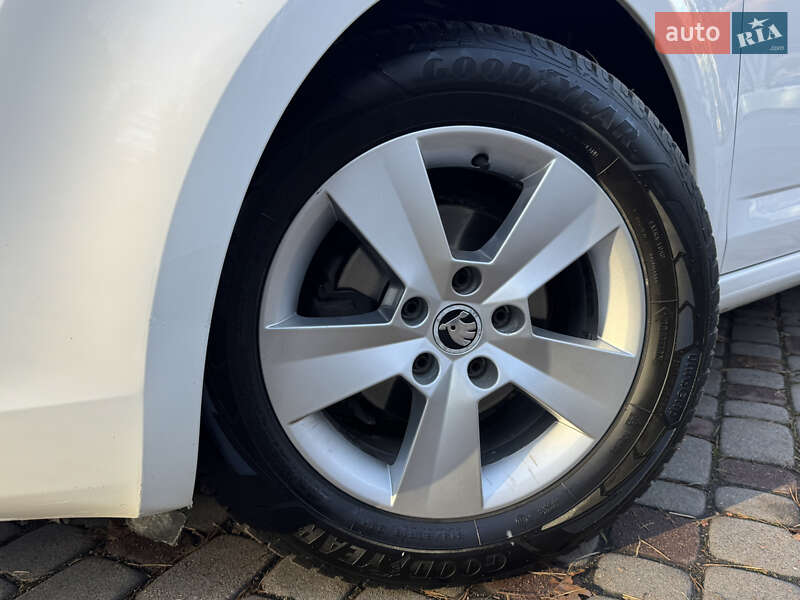 Ліфтбек Skoda Octavia 2016 в Дрогобичі