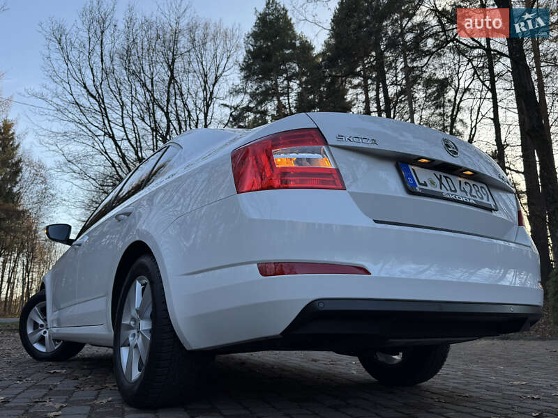 Ліфтбек Skoda Octavia 2016 в Дрогобичі