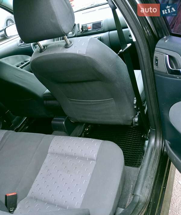 Универсал Skoda Octavia 2003 в Луцке фото 12 Универсал Skoda Octavia 2003 в Луцке