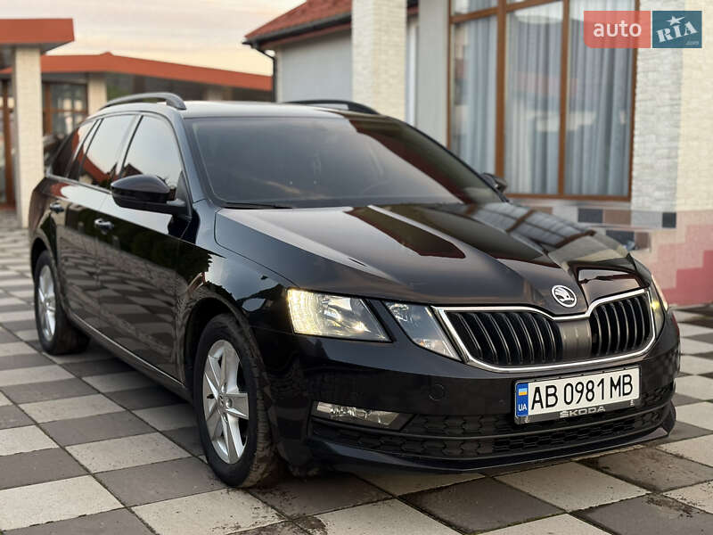 Универсал Skoda Octavia 2017 в Хмельницком