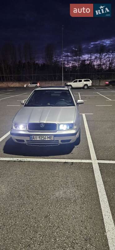 Лифтбек Skoda Octavia 1999 в Киеве