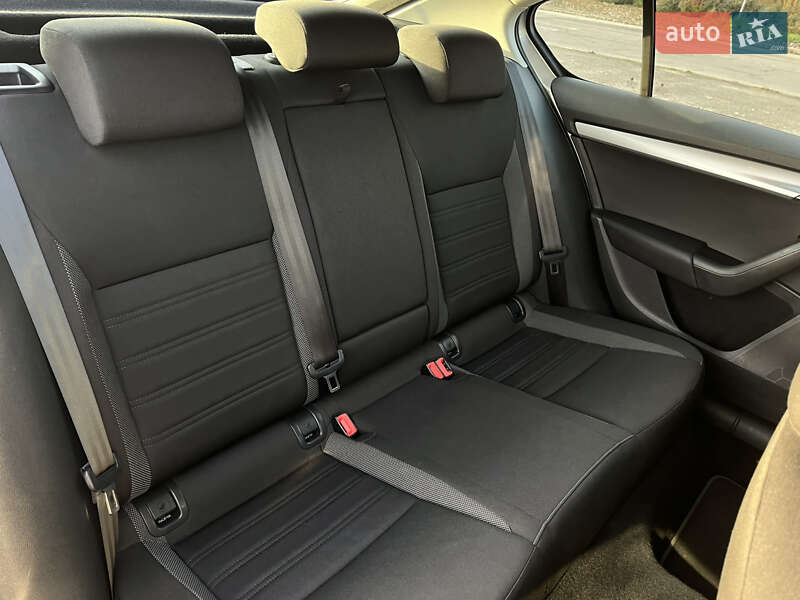 Лифтбек Skoda Octavia 2017 в Львове фото 35 Лифтбек Skoda Octavia 2017 в Львове