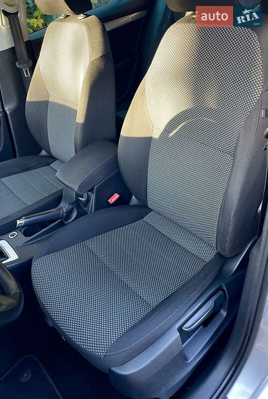 Универсал Skoda Octavia 2013 в Луцке фото 13 Универсал Skoda Octavia 2013 в Луцке