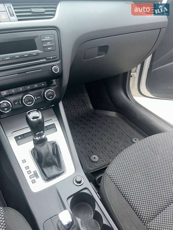 Лифтбек Skoda Octavia 2013 в Киеве фото 16 Лифтбек Skoda Octavia 2013 в Киеве