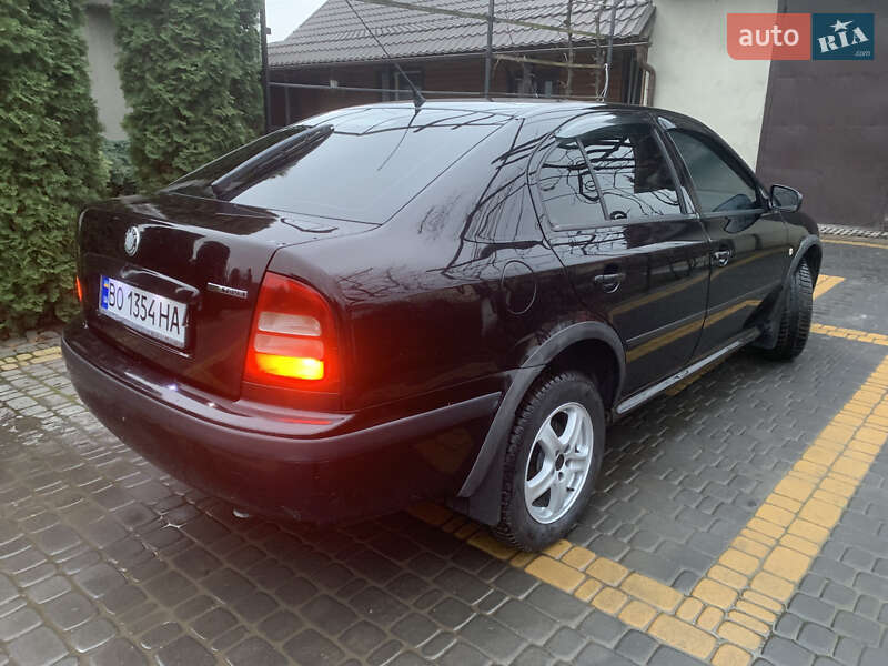 Лифтбек Skoda Octavia 2005 в Бучаче