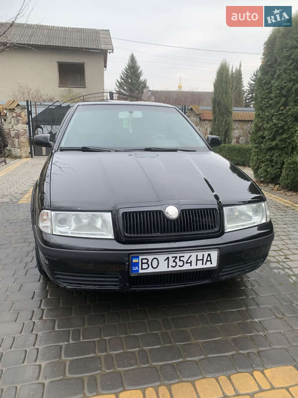 Лифтбек Skoda Octavia 2005 в Бучаче