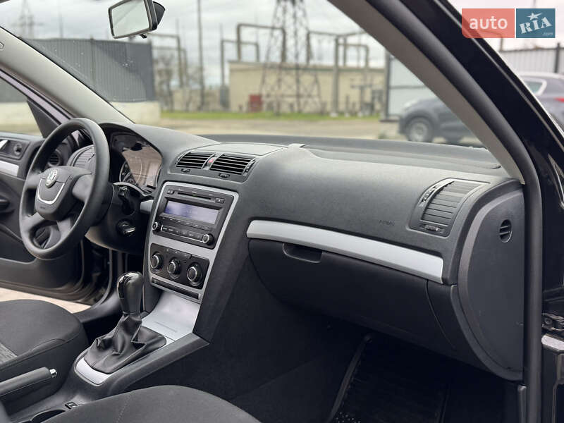 Універсал Skoda Octavia 2009 в Луцьку