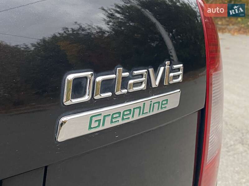 Универсал Skoda Octavia 2010 в Полтаве