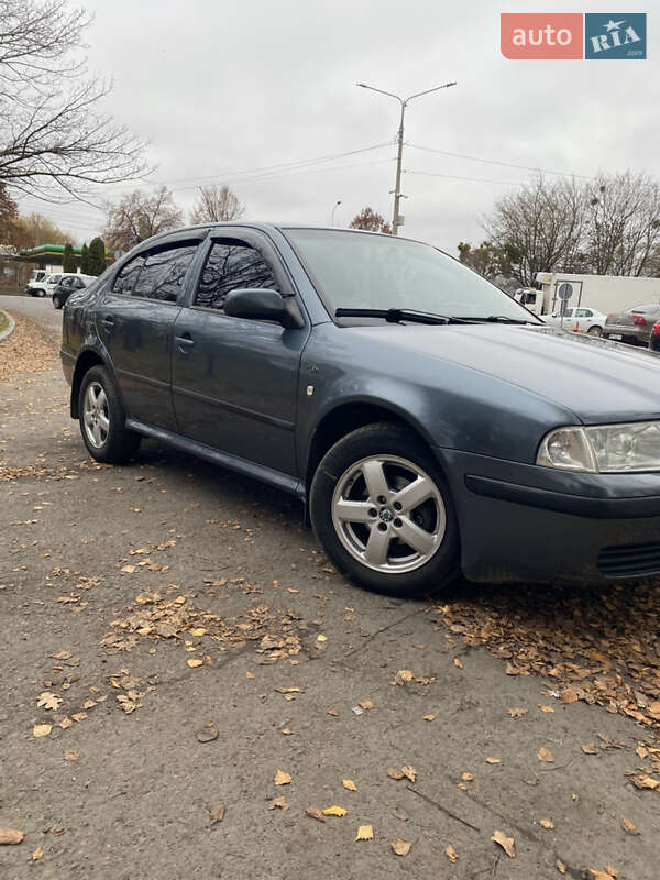 Лифтбек Skoda Octavia 2004 в Ровно фото 3 Лифтбек Skoda Octavia 2004 в Ровно