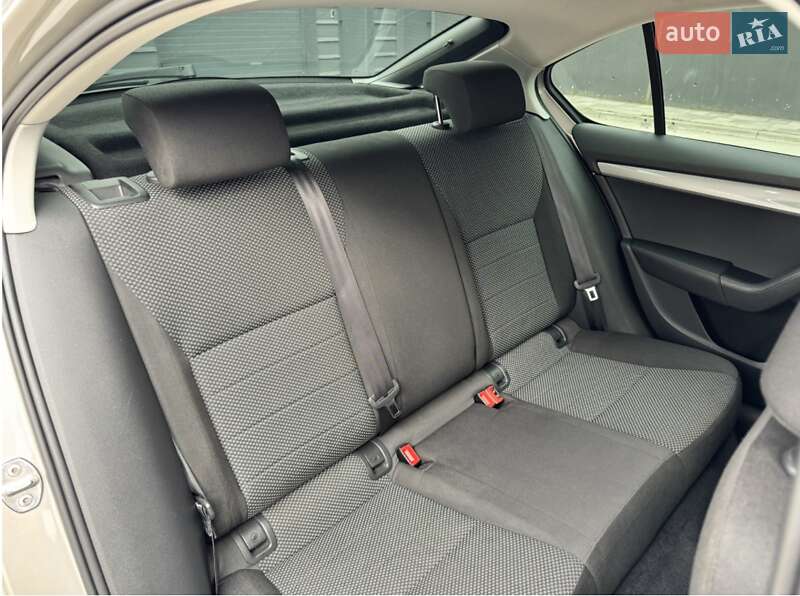 Лифтбек Skoda Octavia 2016 в Киеве фото 36 Лифтбек Skoda Octavia 2016 в Киеве